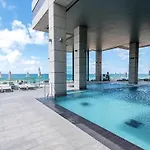 Royal Beach Perfect Flat
